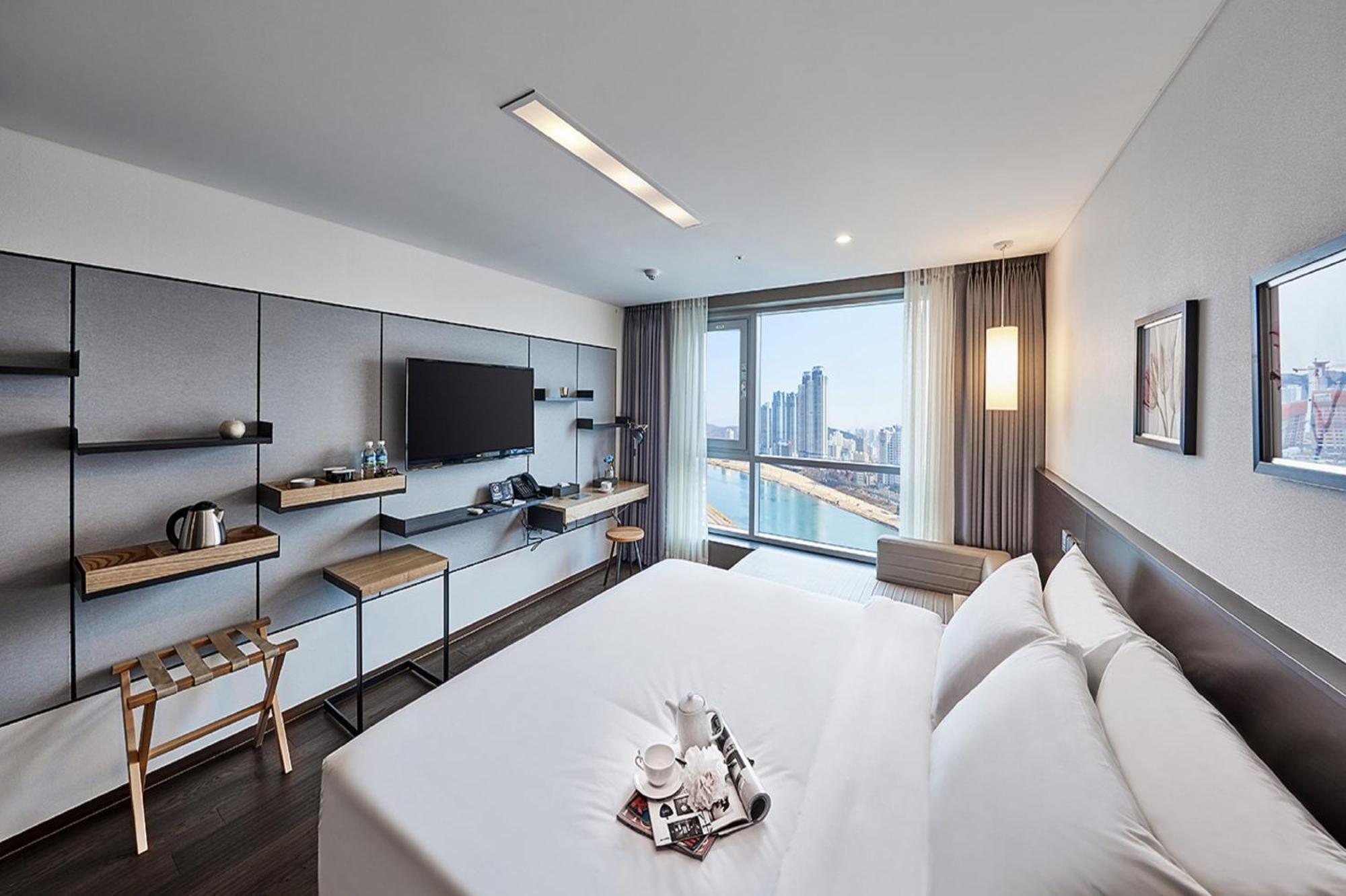 Hotel Riverside Ilsan Ni Exterior photo